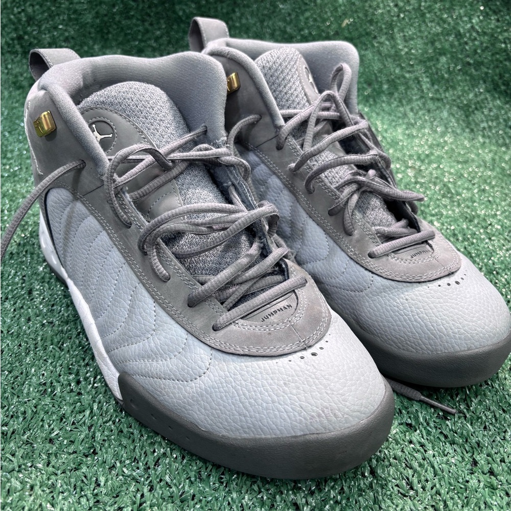 Jordan‎ Jumpman Grey Leather Men’s Sneakers in 11.5